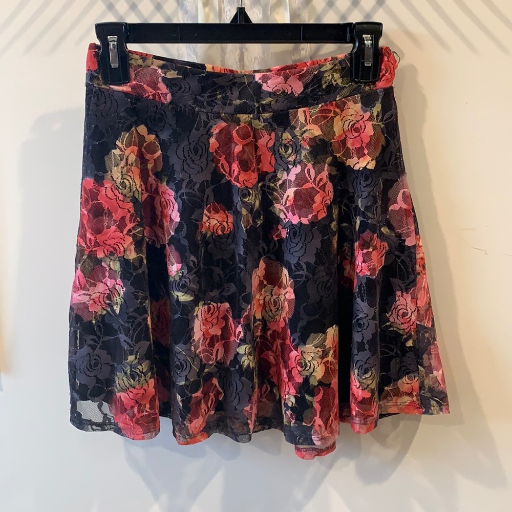 Rose printed skater skirt